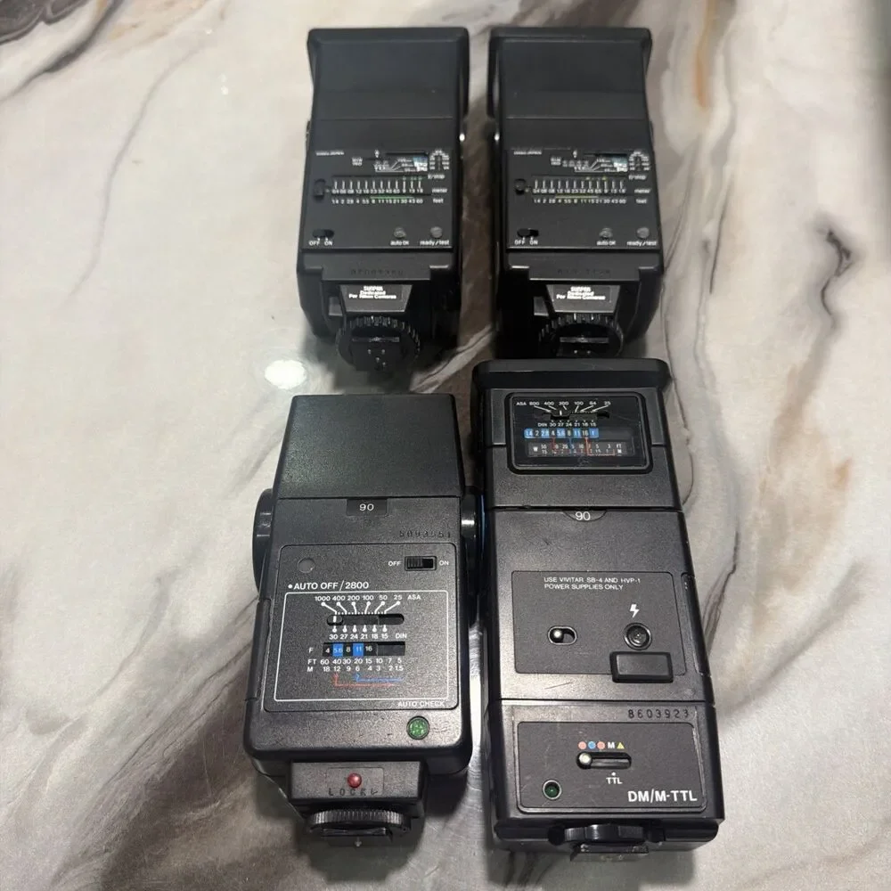 Lot of 4 VTG Camera Flashes - Vivitar 2800, 3500 & 2 Sunpak 344D, FOR PARTS ONLY